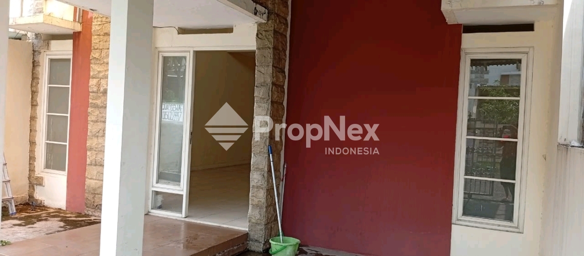 sewa rumah Puri Surya jaya Valencia gedangan