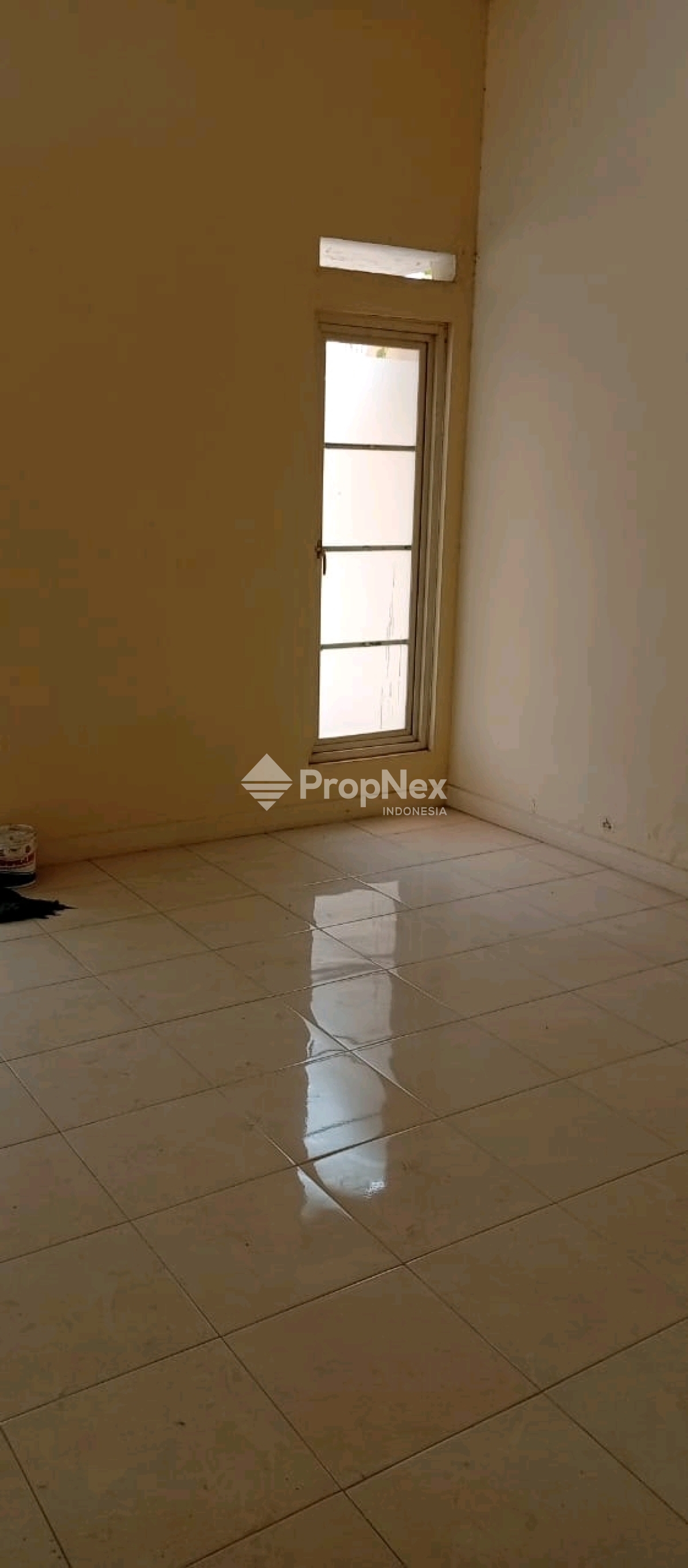 sewa rumah Puri Surya jaya Valencia gedangan — foto 4