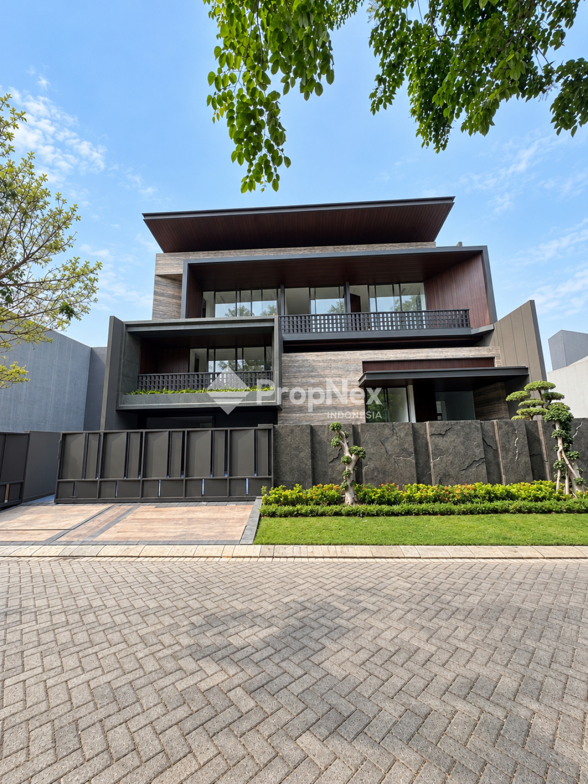 DIJUAL RUMAH IMPERIAL GOLF PAKUWON INDAH 5KT 2.5LT SPLIT LEVEL MEWAH MODERN TROPIS KONTEMPORER