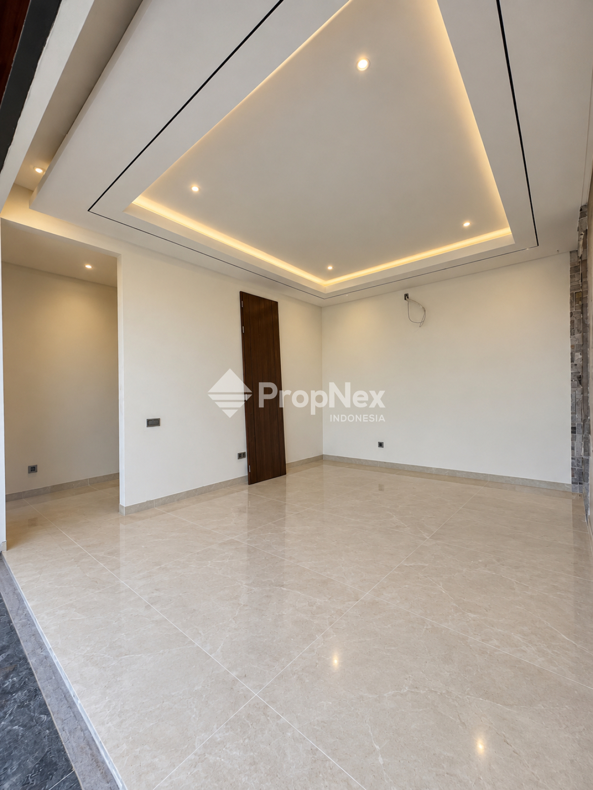 DIJUAL RUMAH IMPERIAL GOLF PAKUWON INDAH 5KT SPLIT LEVEL MEWAH — foto 2