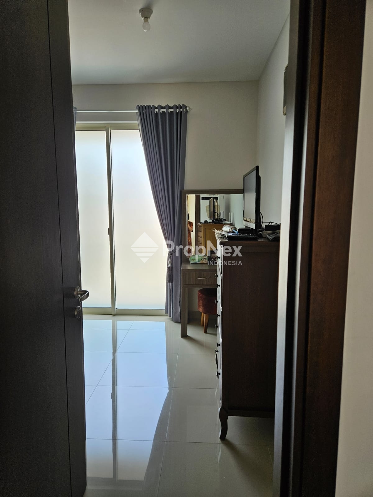 Rumah 2 Lantai Bagus SHM di Graha Natura Siap Huni — foto 4
