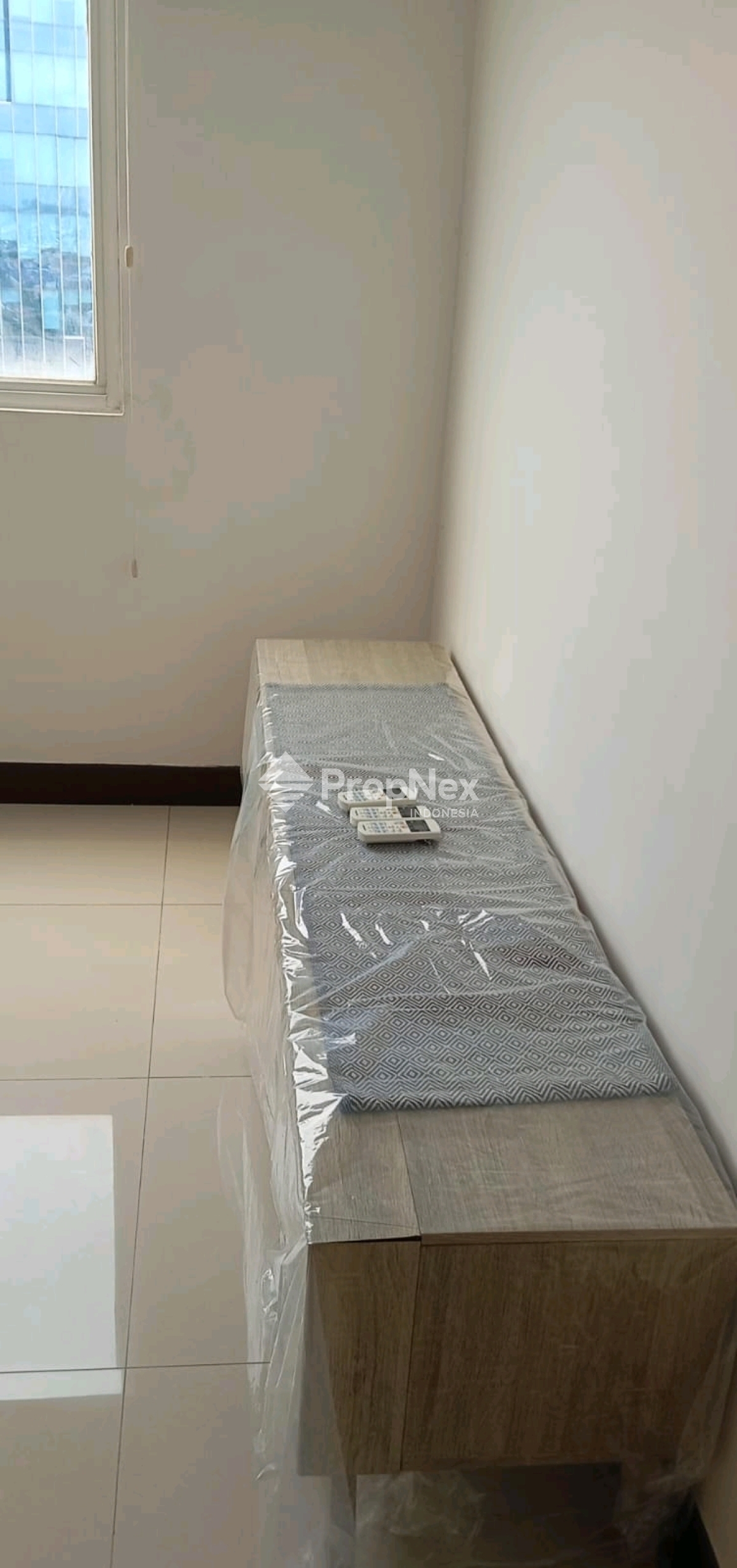 Sewa Apartemen Baru 3 Kamar Kebon Jeruk Jakarta Barat Strategis — foto 4