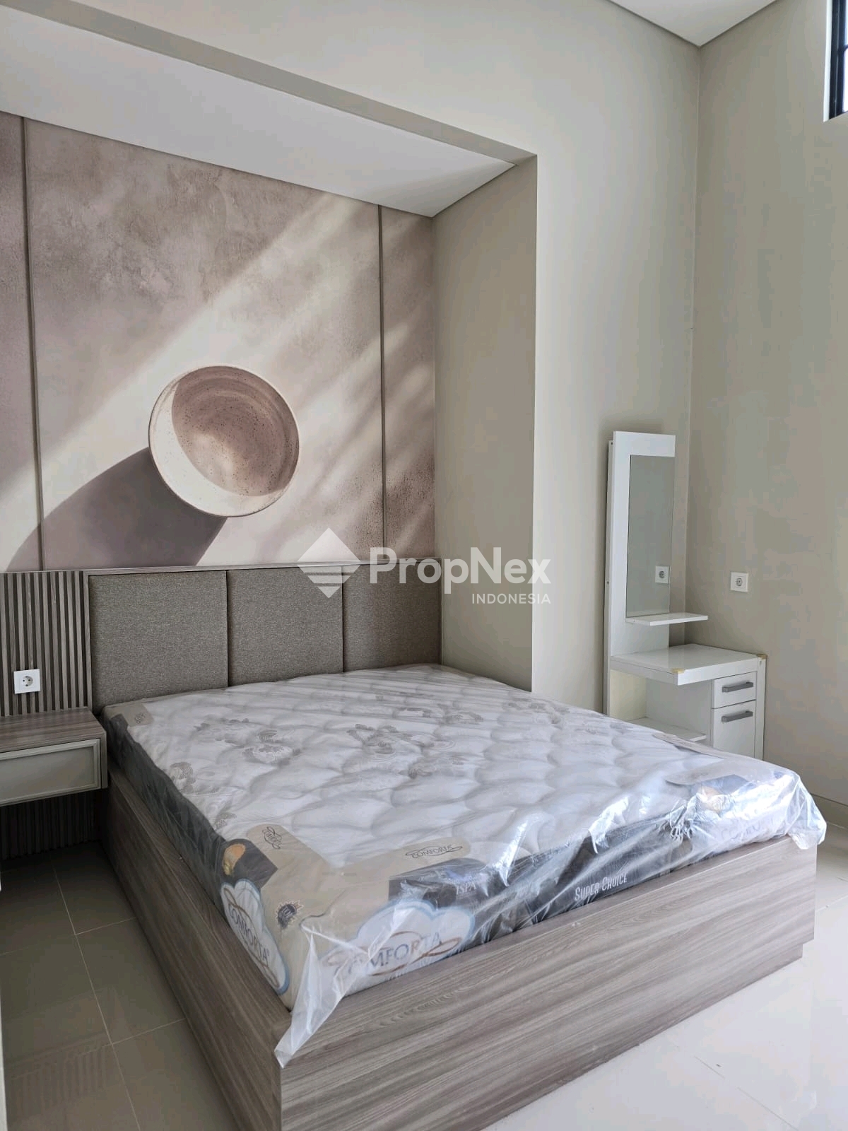 Disewakan Rumah Baru Gress Mansion Nine Type Lyndon 2LT 3KT LT60m Full Furnish Menganti Surabaya Barat — foto 4