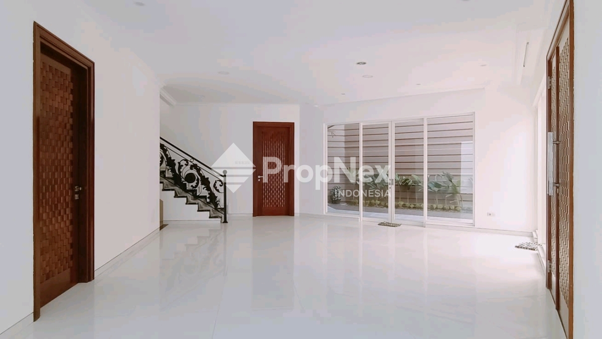 rumah pakuwon city mewah gress siap huni