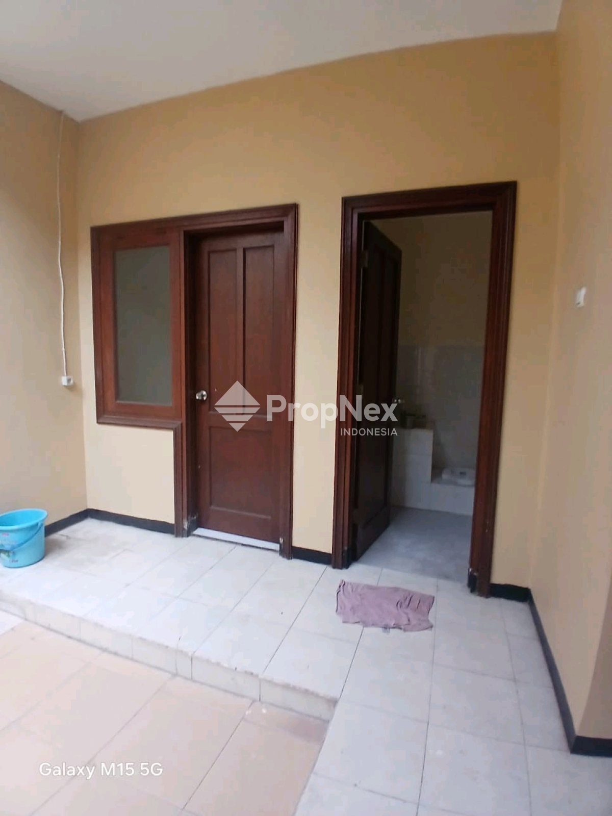 Disewakan Rumah Citraland Utama Cluster Depan Surabaya — foto 4