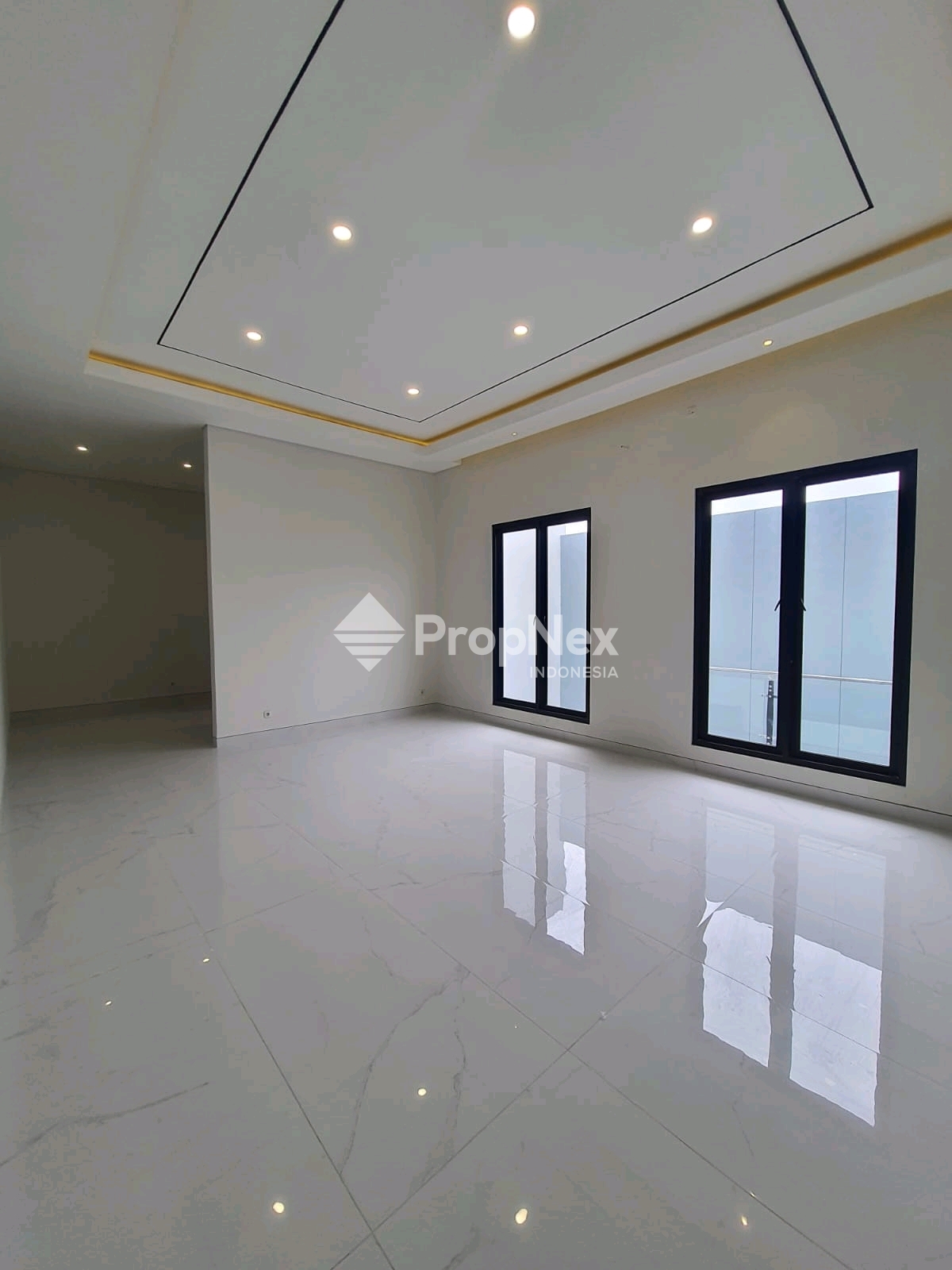 Rumah Mewah Citraland Utama Depan 5KT 6KM Baru — foto 2
