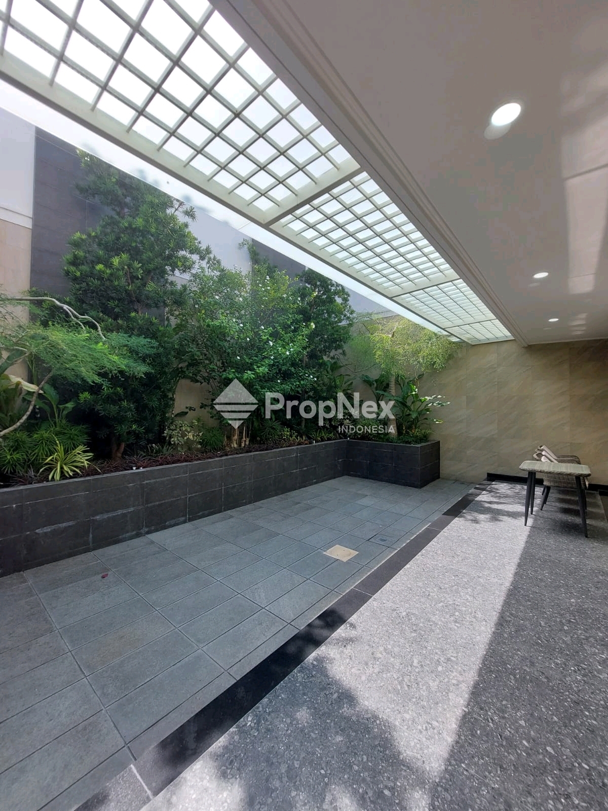 PURI GALAXY - NEW GRESS FULL FURNISH — foto 4