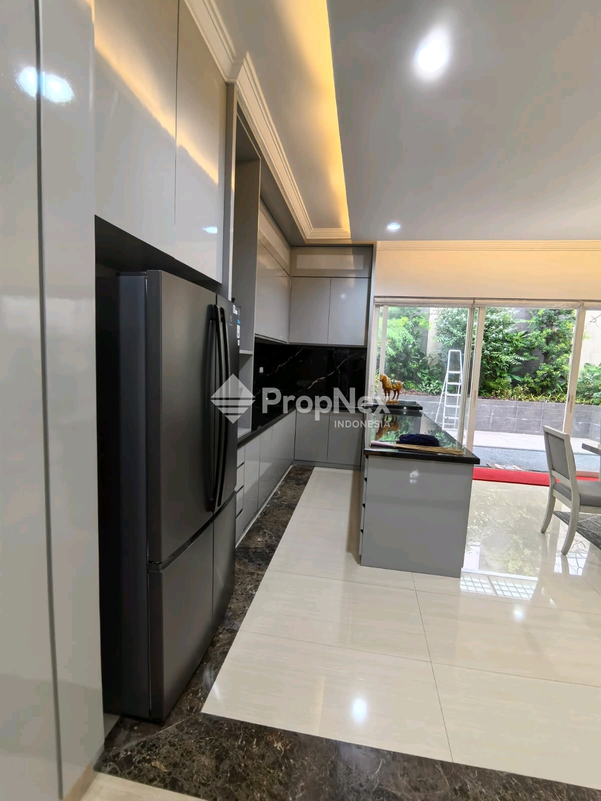 PURI GALAXY - NEW GRESS FULL FURNISH — foto 8