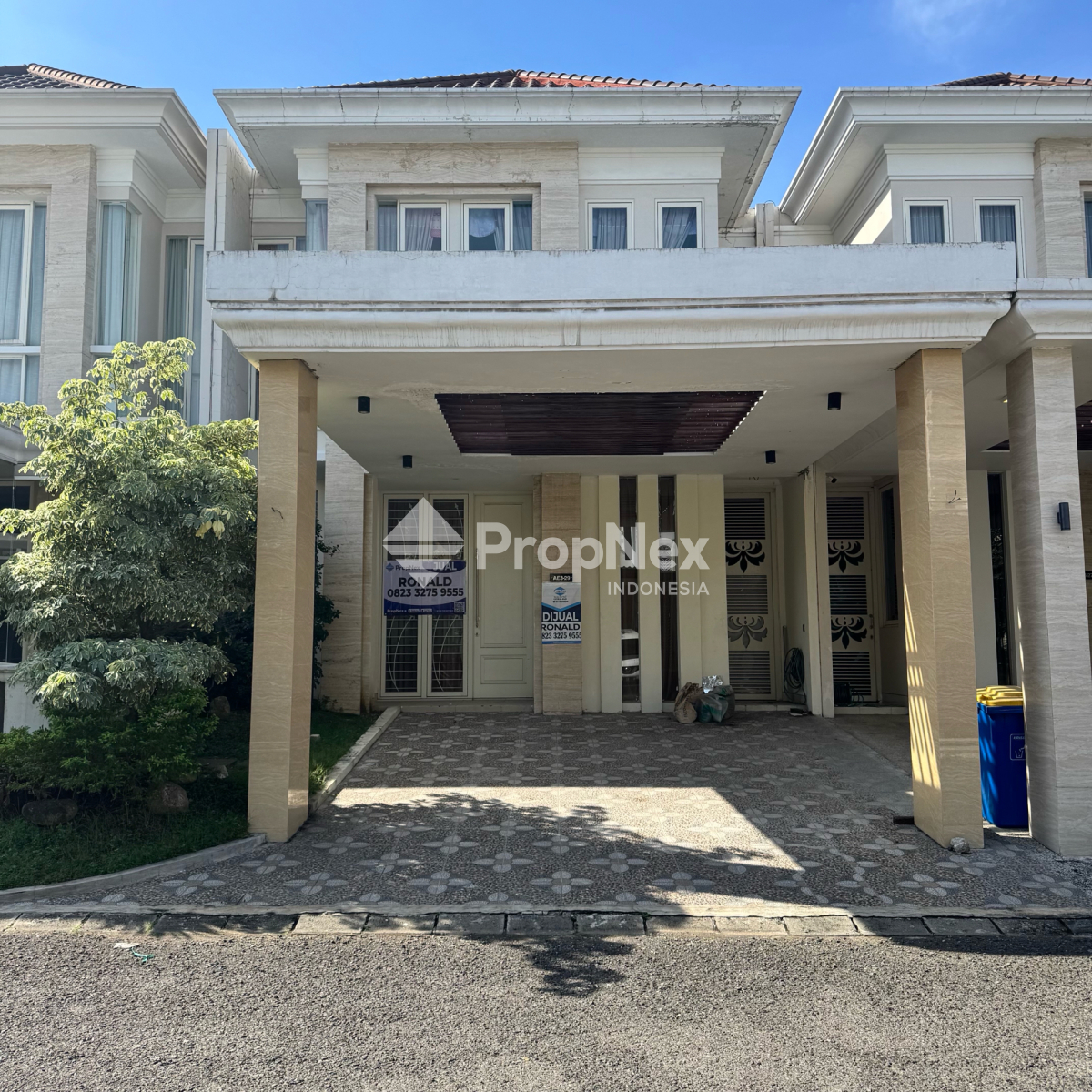 La Riz Wood dekat Clob House Pakuwon Indah — foto 5