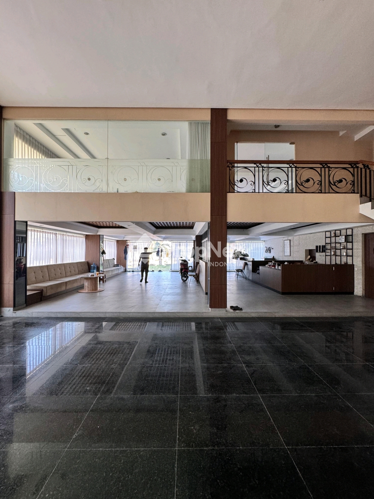 KOMERSIAL JAKSA AGUNG SUPRAPTO ~ PUSAT KOTA SURABAYA — foto 3