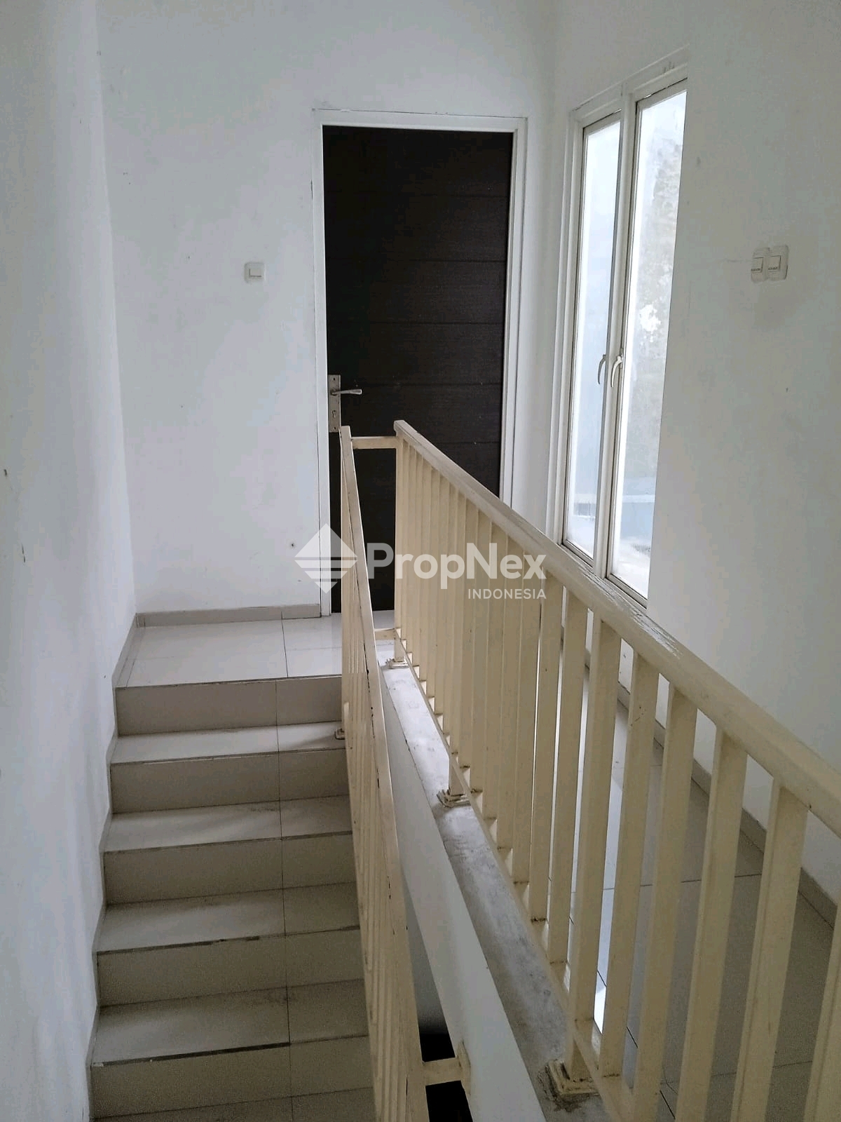 JL. Lebak indah asrih — foto 4