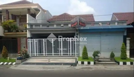 Rumah Usaha Jalan Delta Raya Utara
