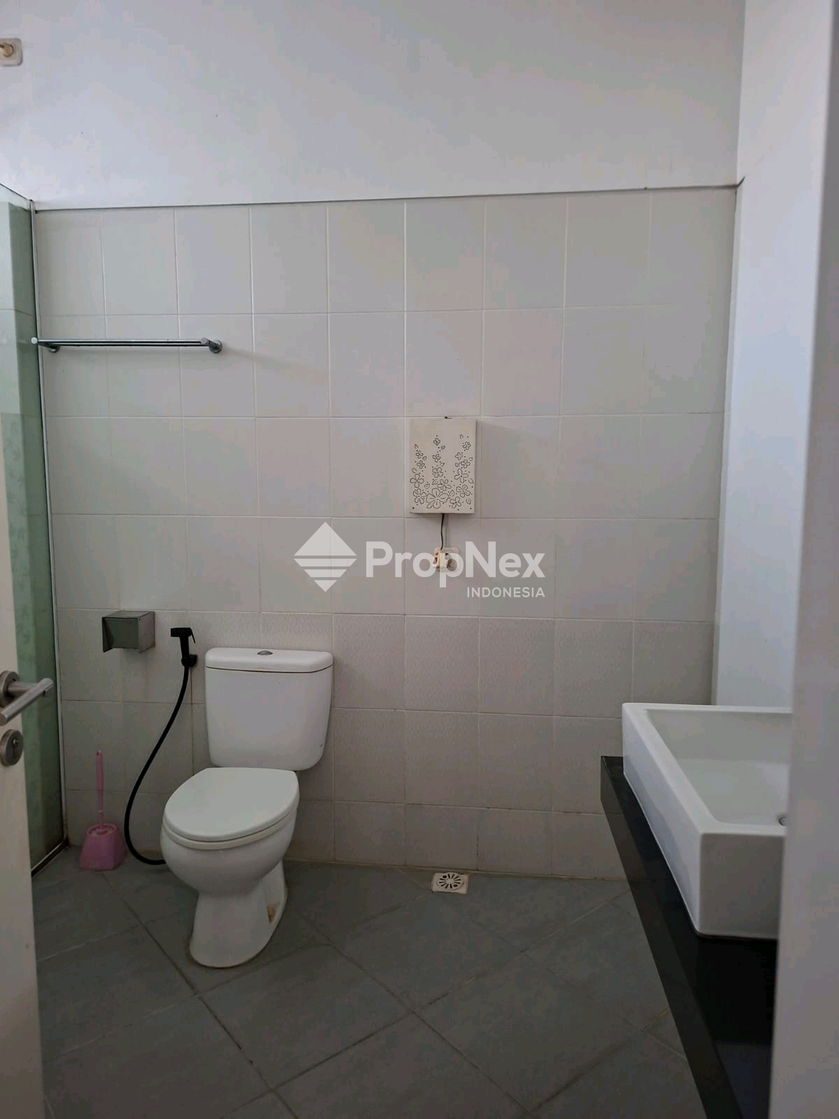 Rumah Mewah 2 Lantai Royal Residence Wiyung Surabaya — foto 6