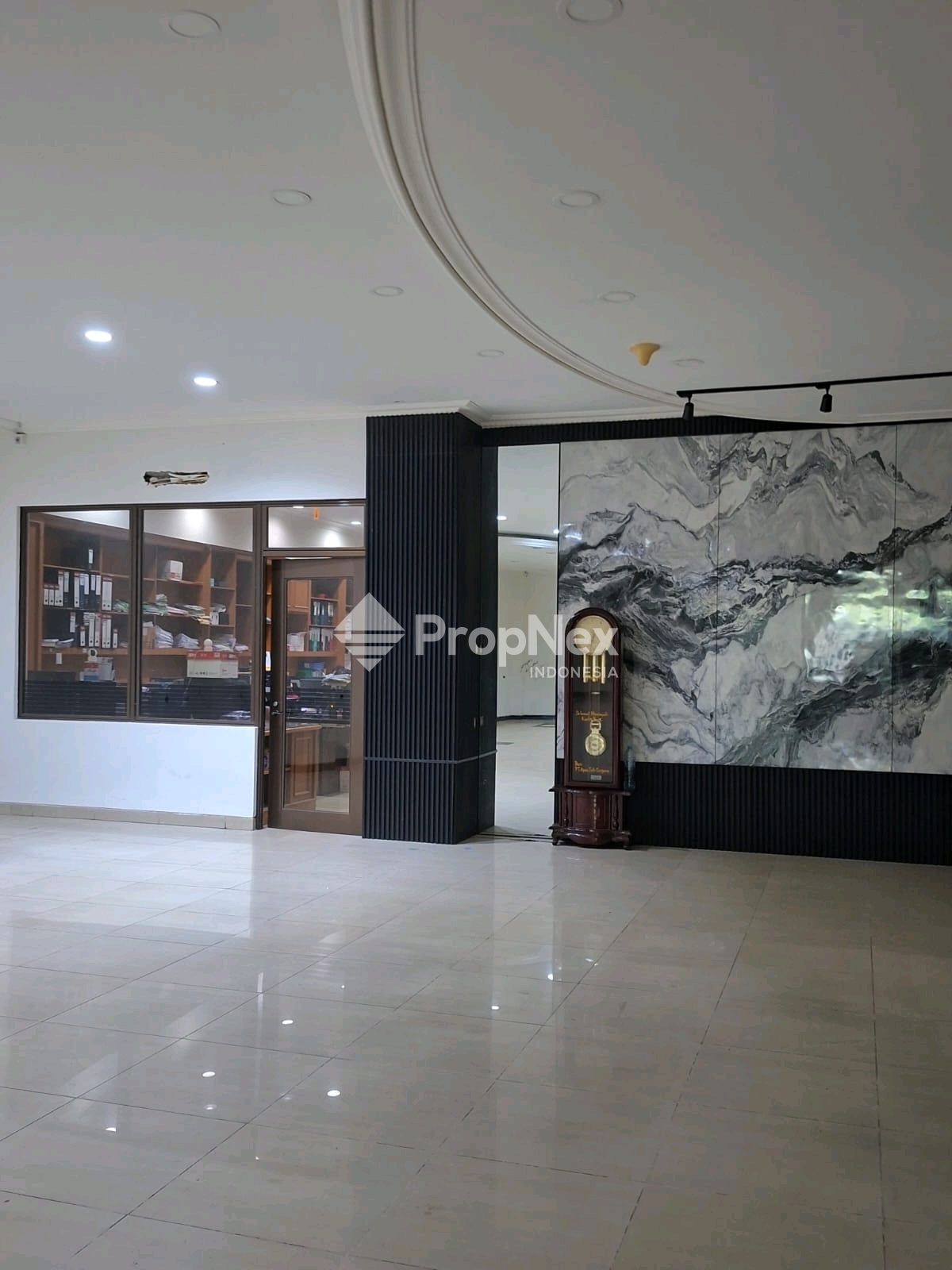 RAYA PUSAT KOTA SURABAYA