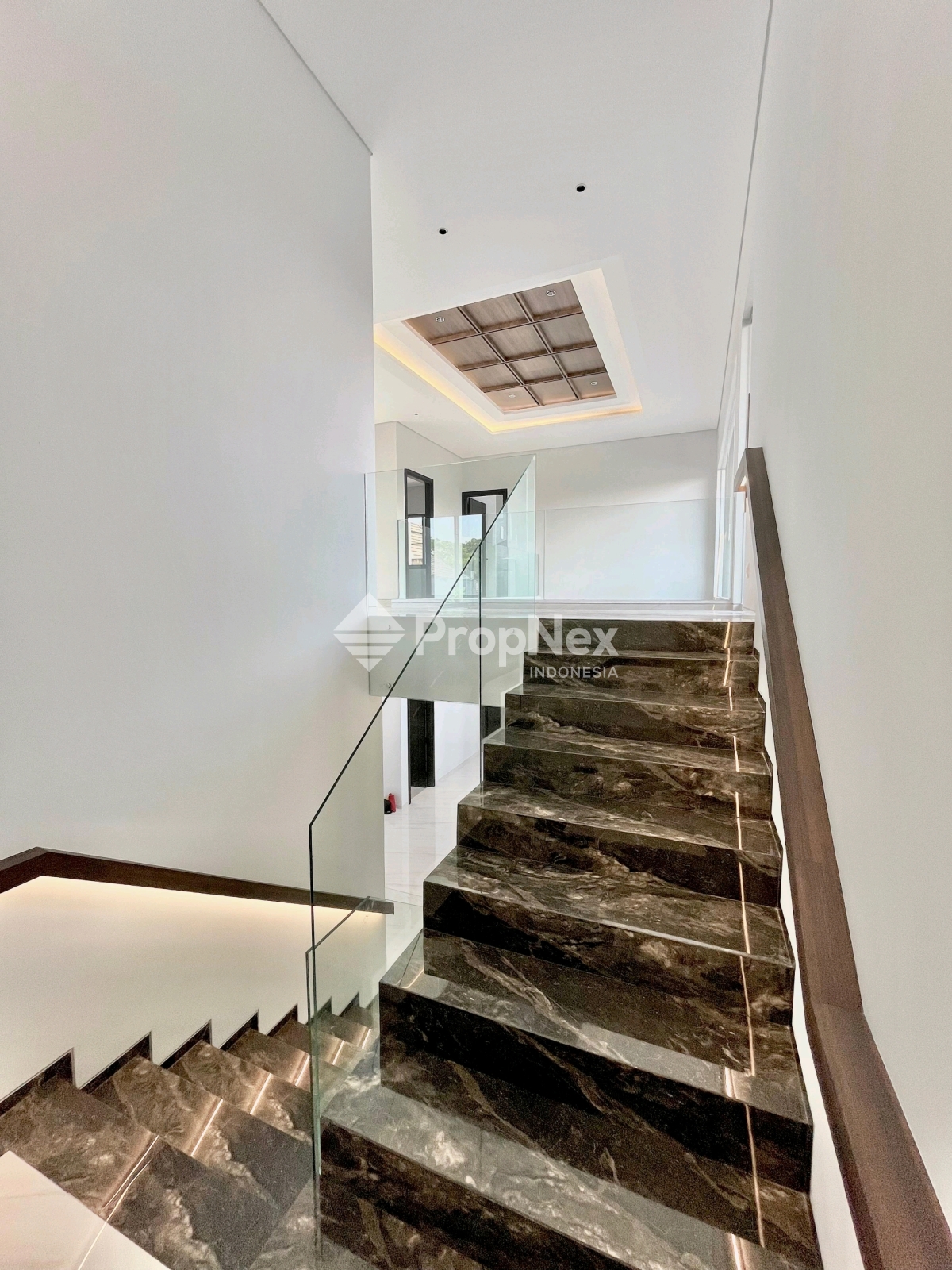 Dijual Rumah Mewah di Somerset, Citraland — foto 6