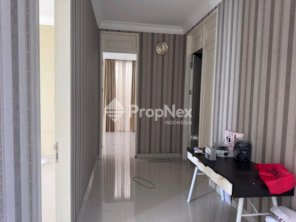Pakuwon Indah — foto 3