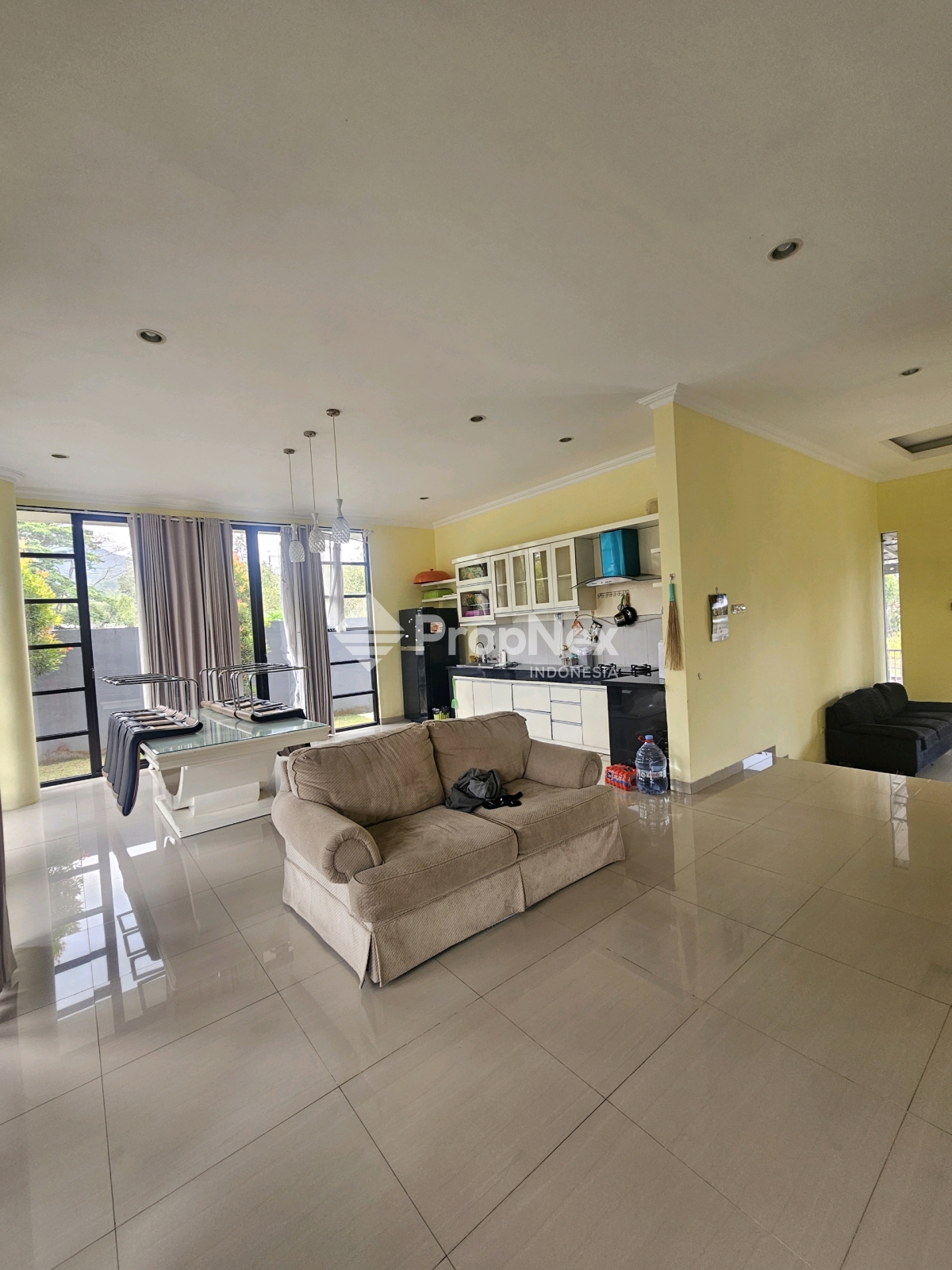Rumah Mewah Taman Dayu Pandaan Luas 600m, Siap Huni — foto 2