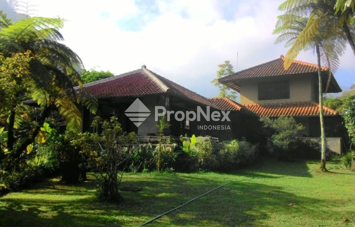 Villa EKSKLUSIF Kawasan Sejuk Trawas