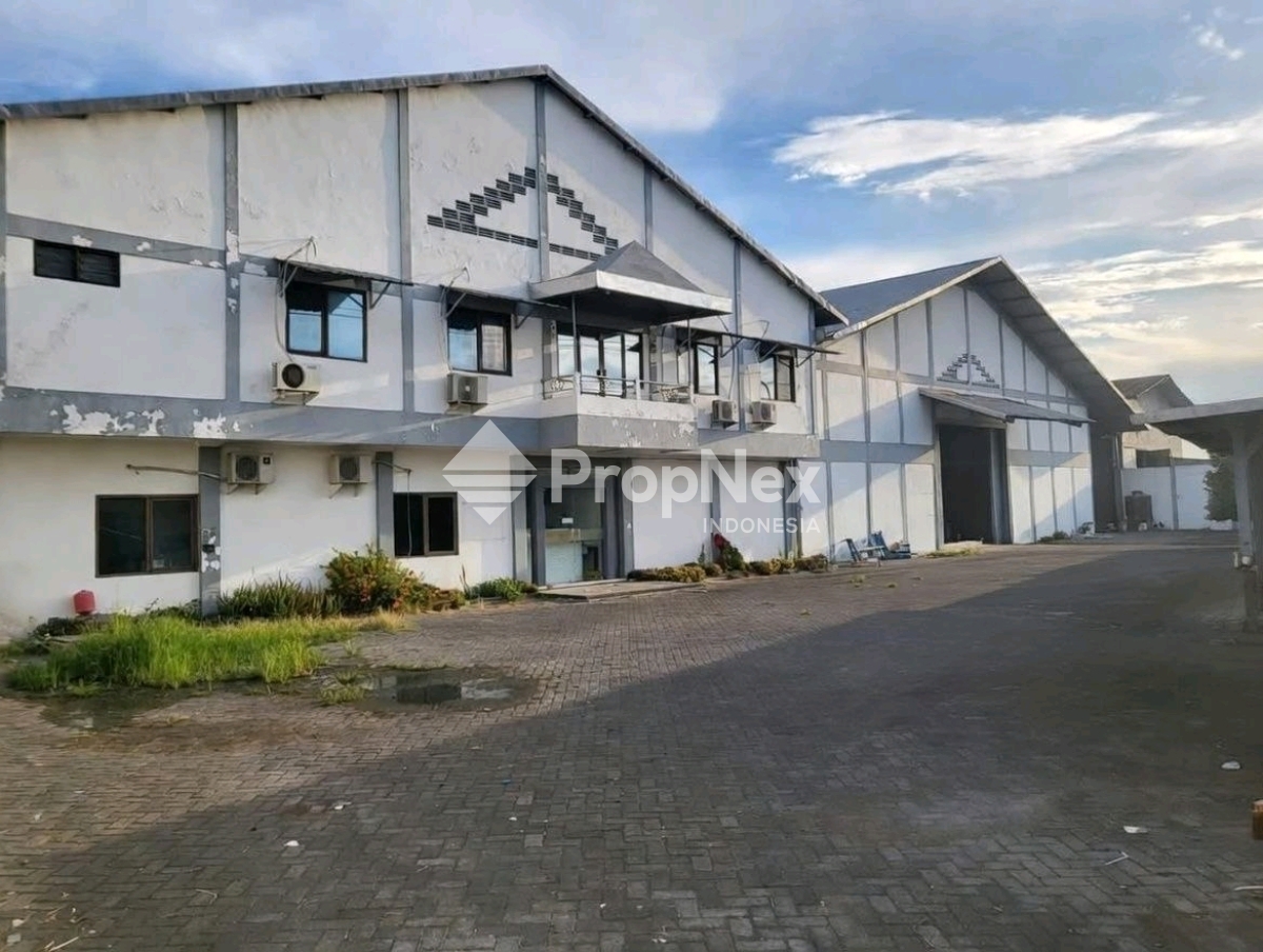 GUDANG CERME GRESIK STRATEGIS, NEGO