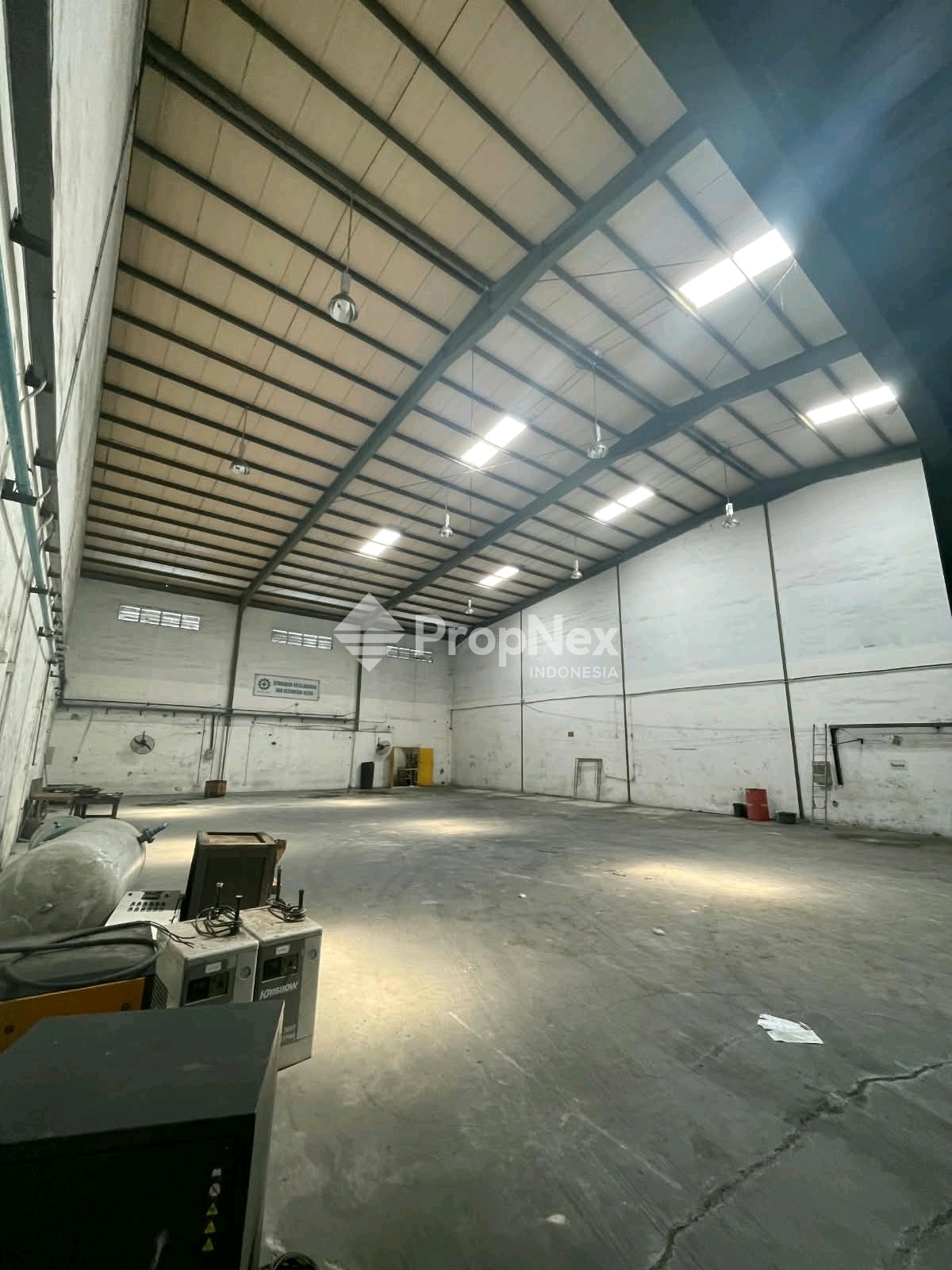 Gudang Strategis Puri Industrial Park Batam Disewakan — foto 3
