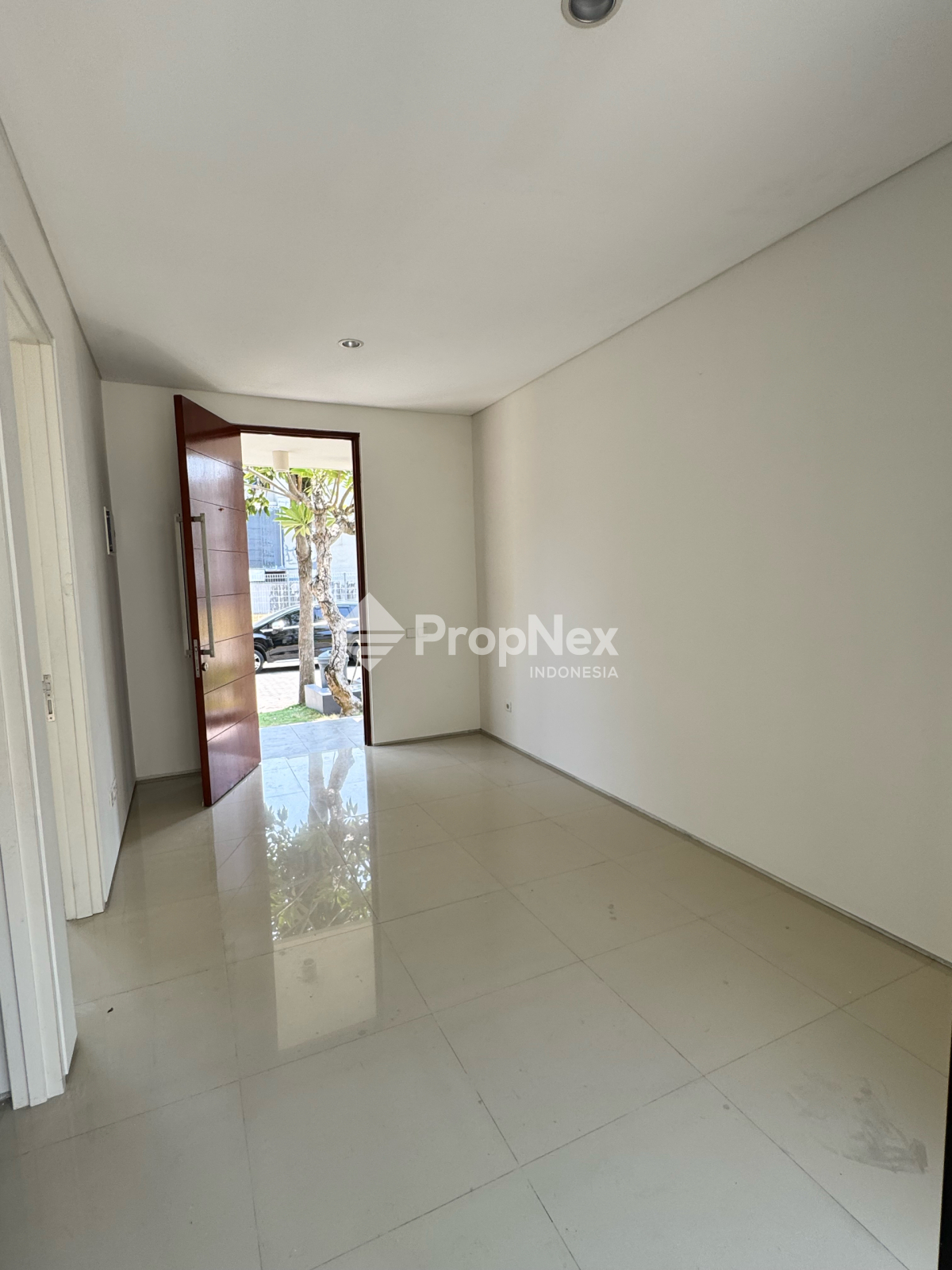 Full Renov North West Lake Ciputra Kasih — foto 4