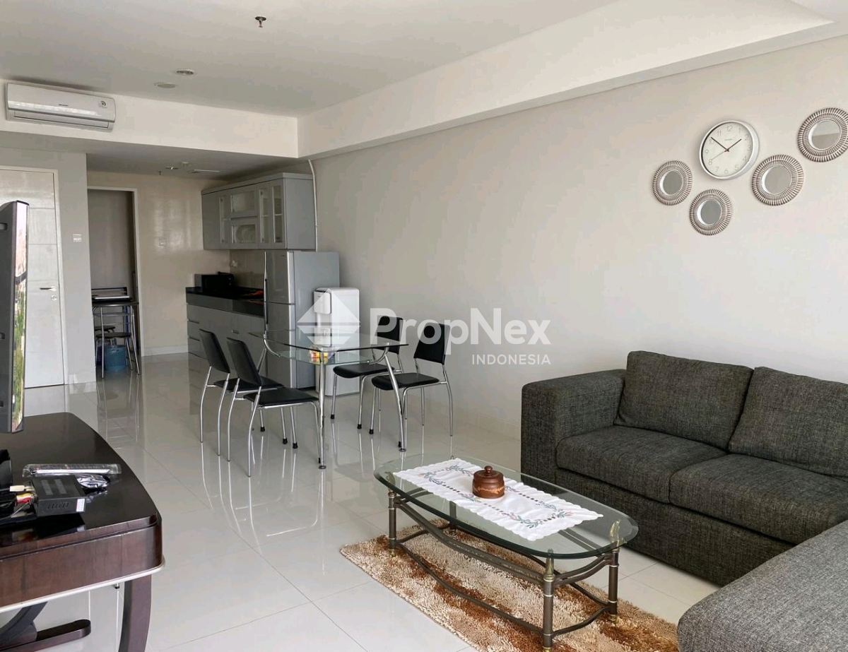 Apartemen Furnished 2 BR di Pusat Surabaya