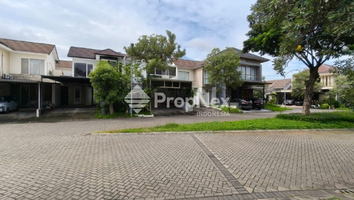 Rumah 2 Lantai Bagus Minimalis HGB di Citraland Utara