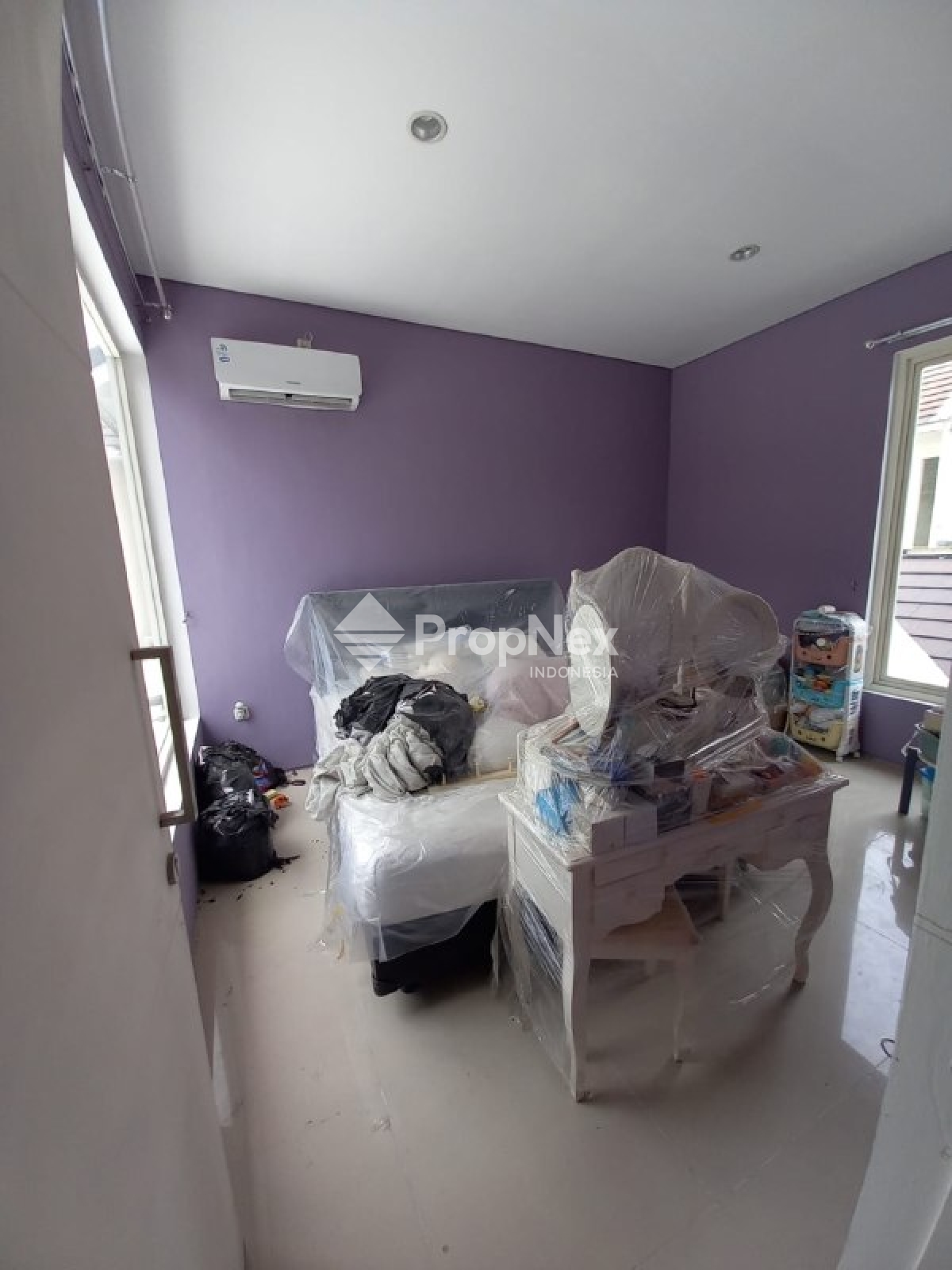 Rumah 2 Lantai Bagus Minimalis HGB di Citraland Utara — foto 8