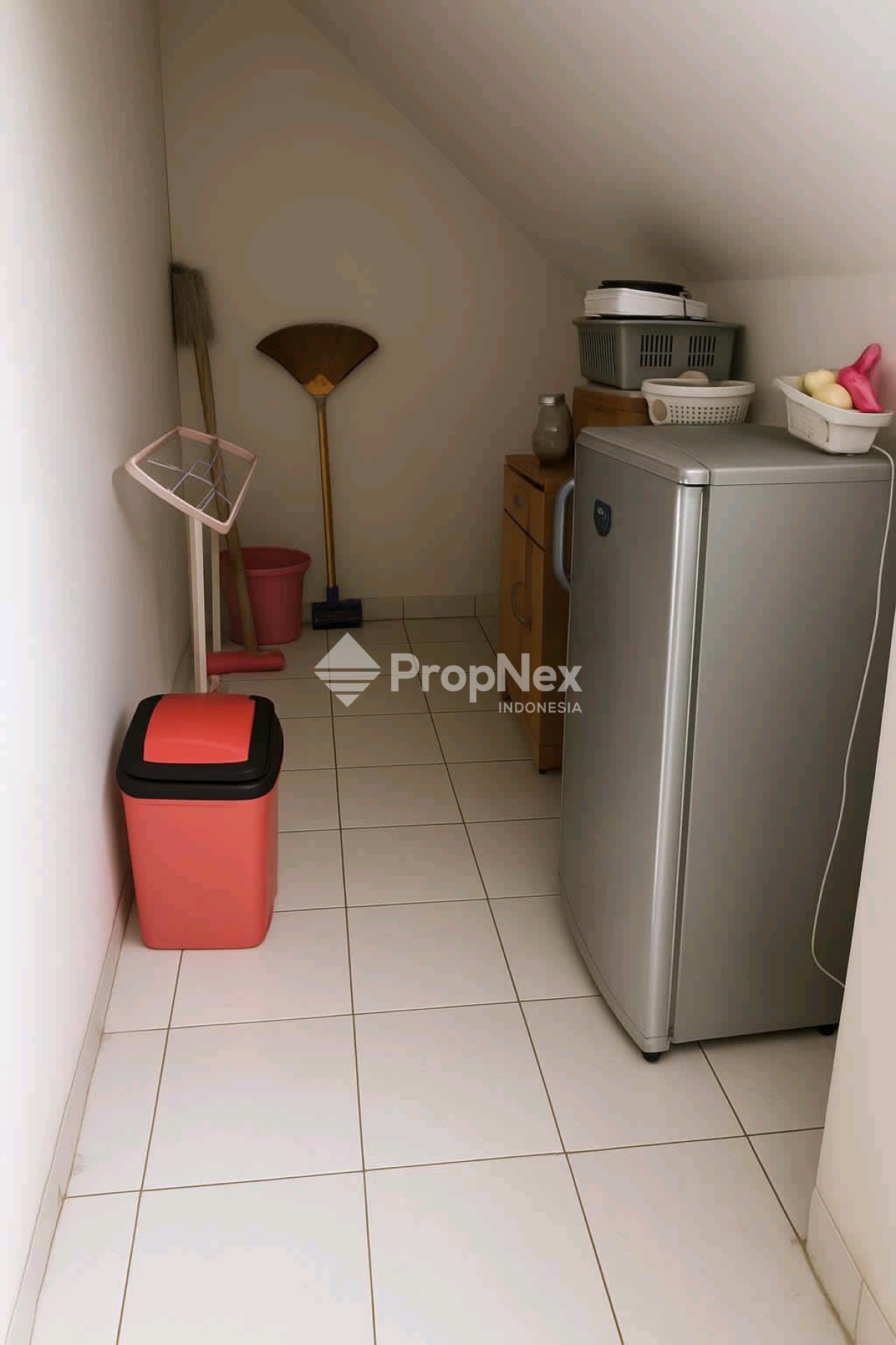MURAH BUTUH RENOVASI Rumah Rungkut Asri Tengah dekat Purimas — foto 4