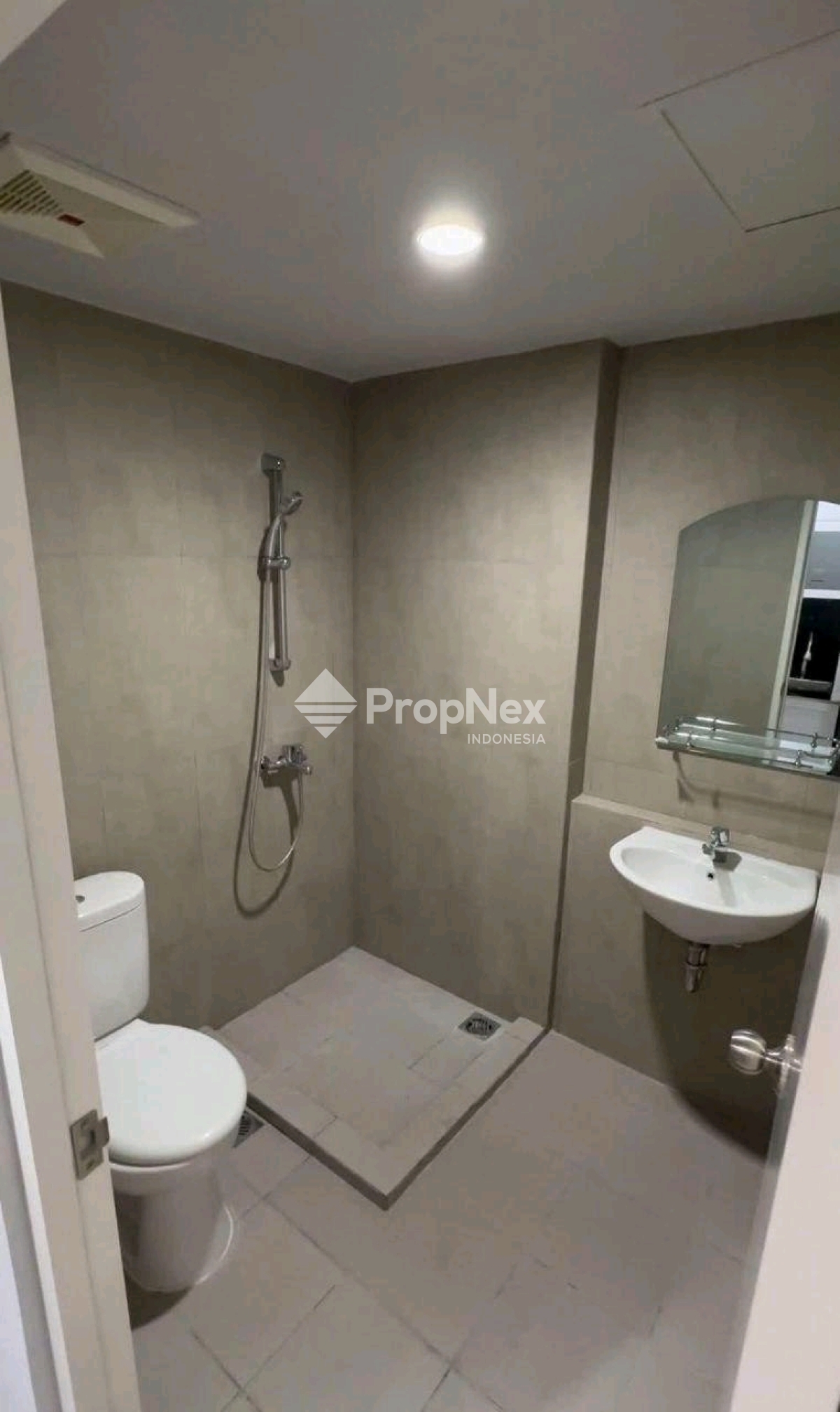 APARTMENT CORNELL LANTAI 27 STUDIO, FULL FURNISHED — foto 3