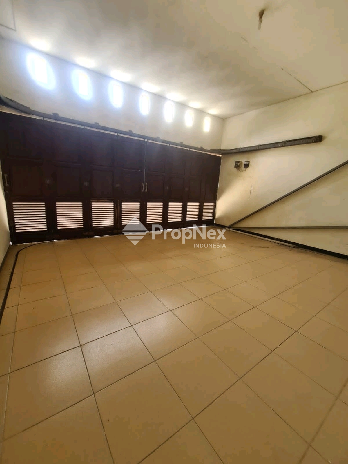 Rumah Idaman Darmo Harapan Surabaya Utara Strategis — foto 2