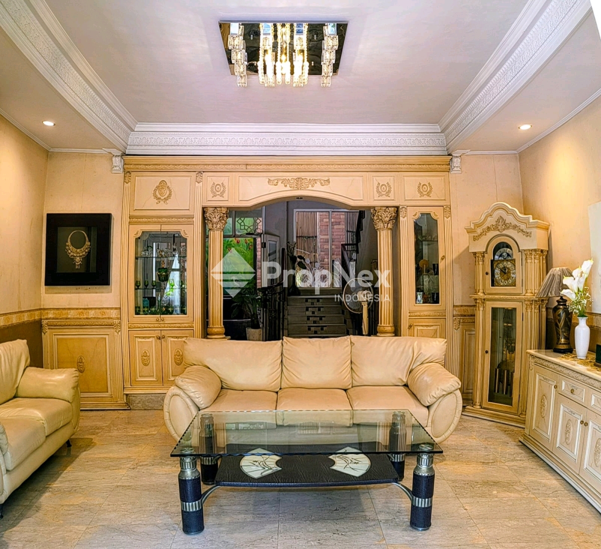 Dijual Rumah Mewah Menanggal Full Furnish 3 rumah jadi 1 siap huni