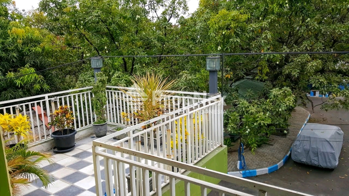 Dijual Rumah Mewah Menanggal Full Furnish 3 rumah jadi 1 siap huni — foto 7