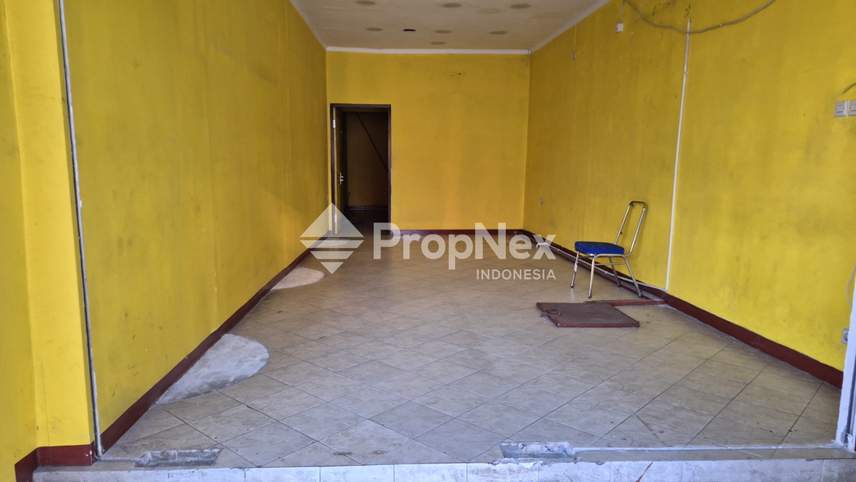 RUKO SAMPINGAN 0 JALAN