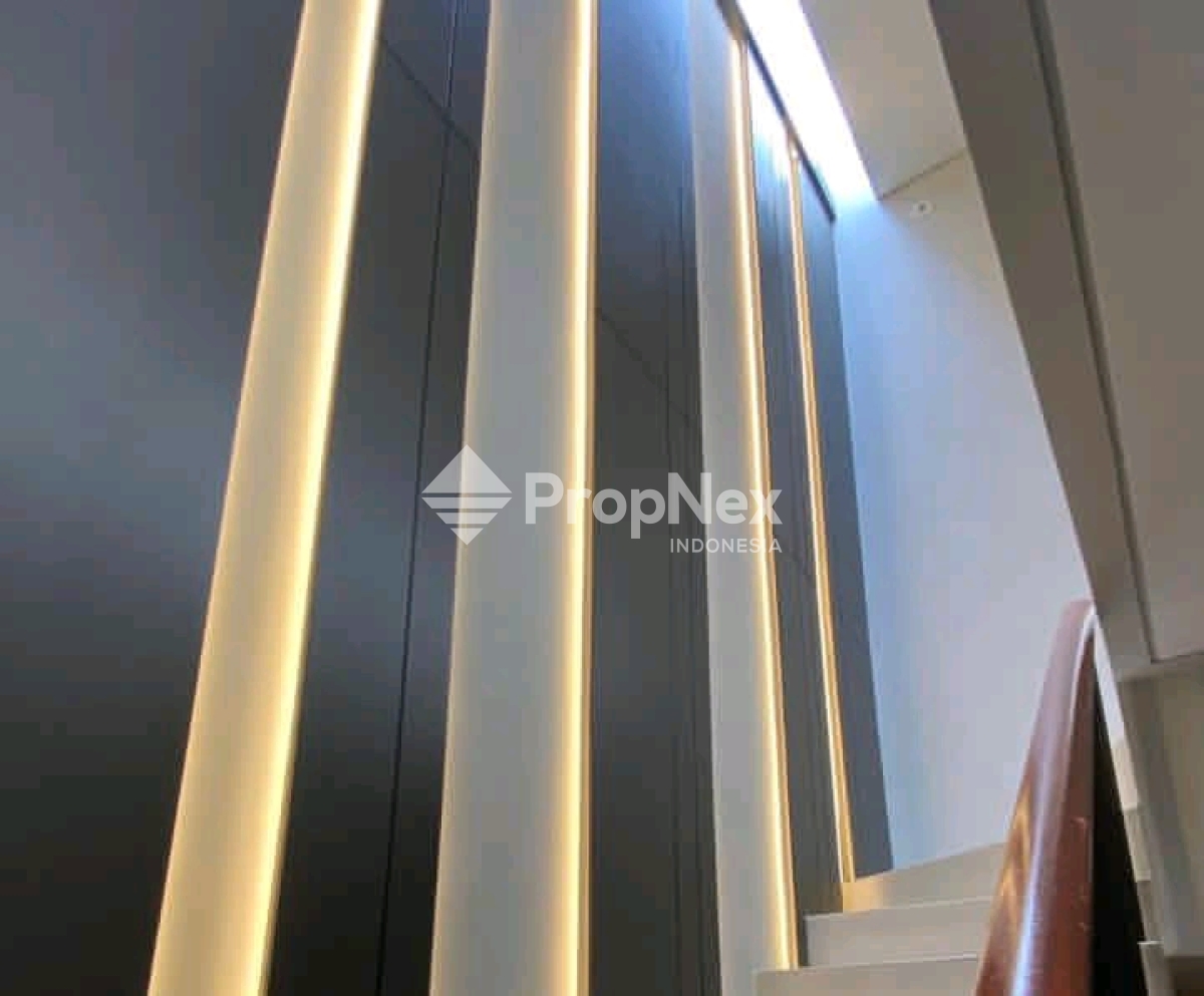 Furnished Siap Huni Rumah Northwest Citraland — foto 3