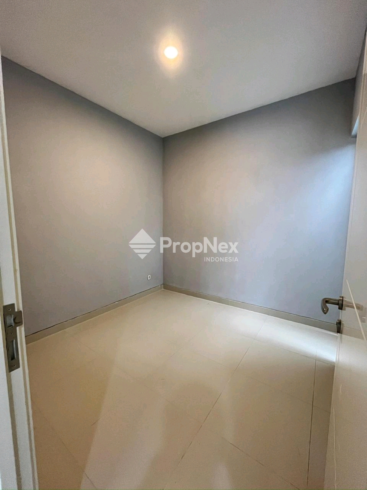 Rumah Baru Minimalis di Grand Harvest Wiyung dekat Royal Residence — foto 9