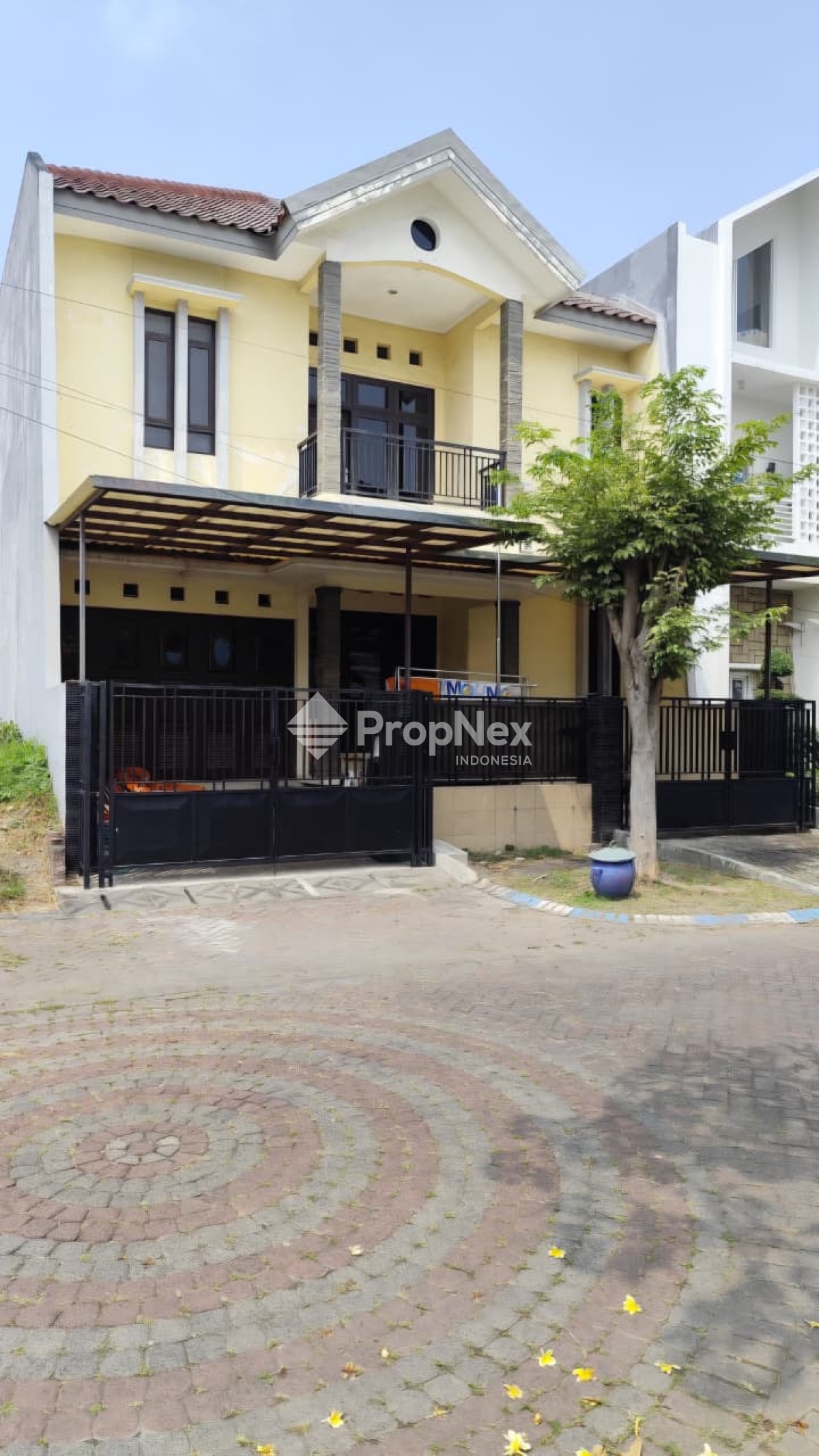 Pinus Asri Surabaya Barat