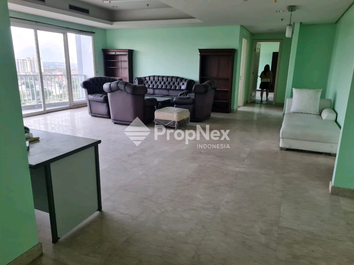 Apartemen Adhiwangsa