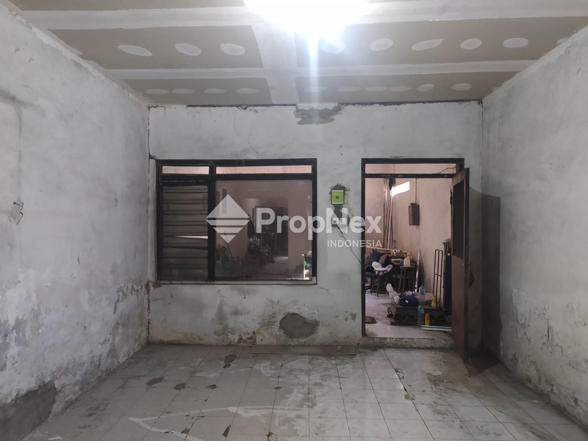 Dijual Sangat Murah Rumah Pinggir Jalan Raya Tengah Kota Sidoarjo — foto 4