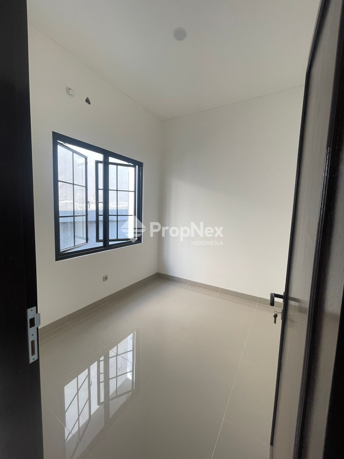 Rumah di Sentul masih baru — foto 7