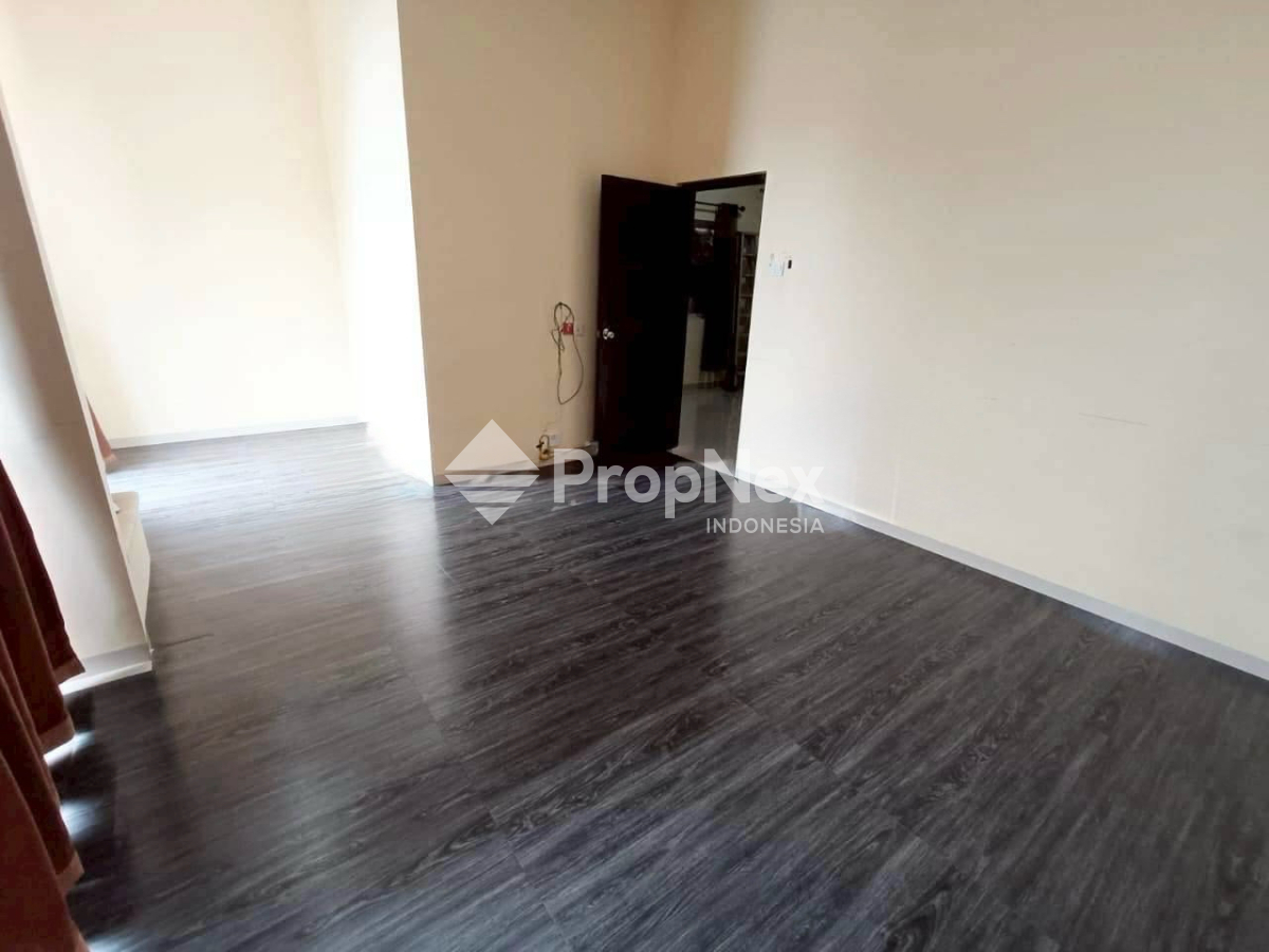 Rumah Mewah 4KT Furnished Siap Huni Batam Centre — foto 3