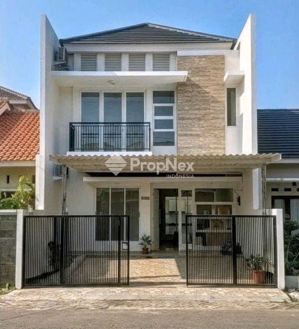rumah siap huni pakuwon city