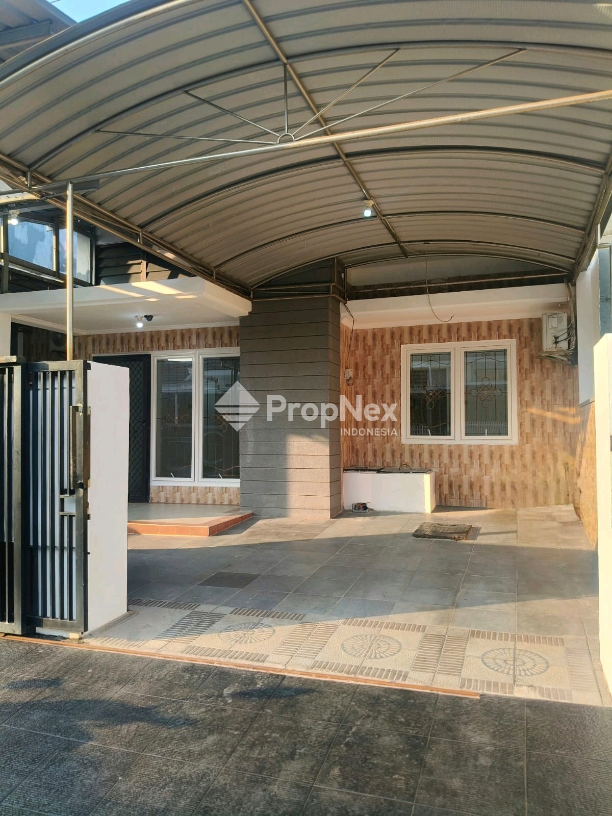 Disewakan Rumah Siap Huni Lokasi Perum Deltasari Baru, Waru, Sidoarjo