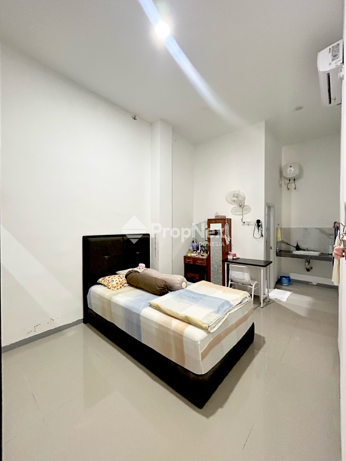Rumah Cantik Tiban Mas Indah — foto 2