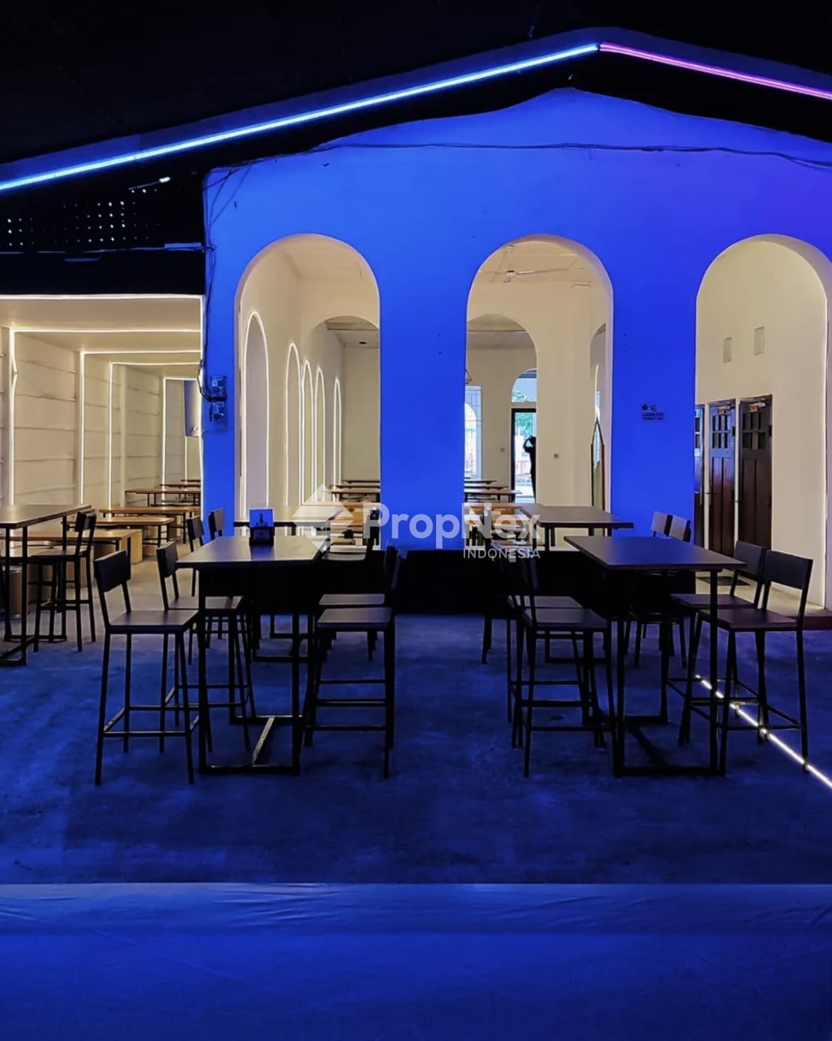 JUAL RUANG USAHA CAFE AKTIF PURNAWARMAN BANDUNG