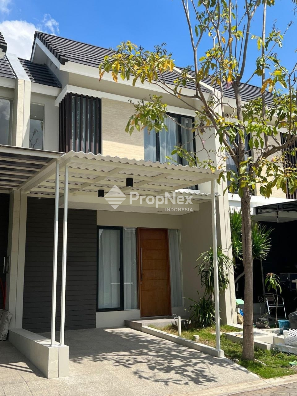 Rumah Northwest Lake Citraland Utara