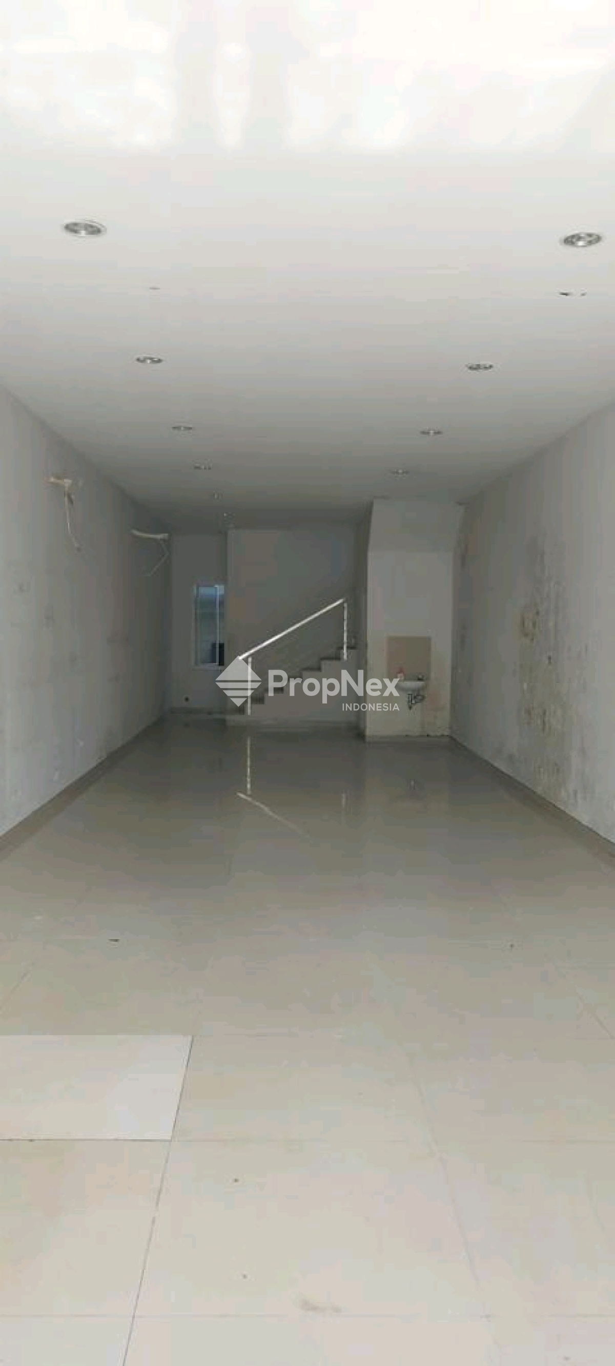 Peluang Emas Ruko Strategis Pucang Anom Surabaya Gubeng Sell/Rent — foto 3