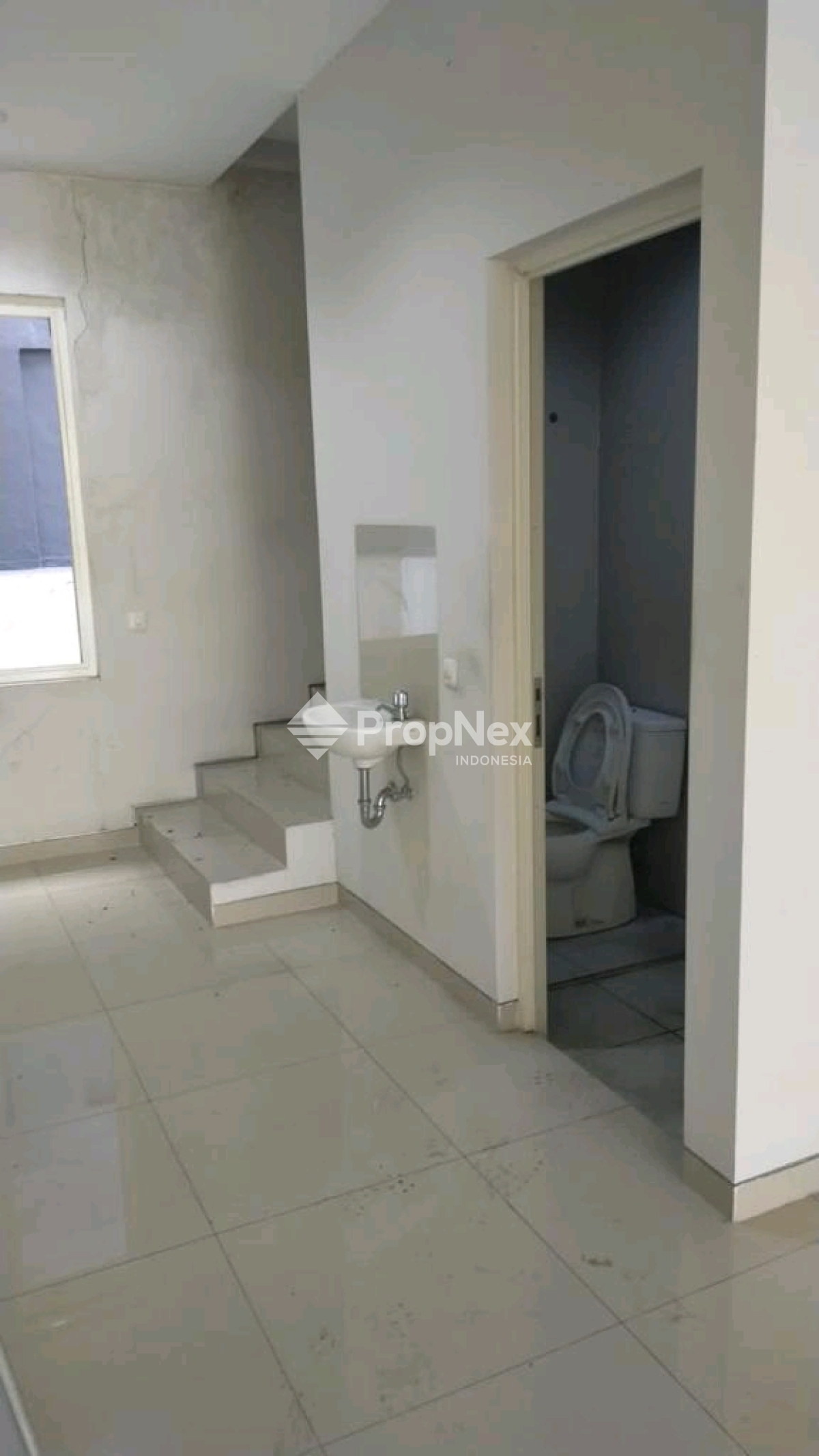 Peluang Emas Ruko Strategis Pucang Anom Surabaya Gubeng Sell/Rent — foto 5