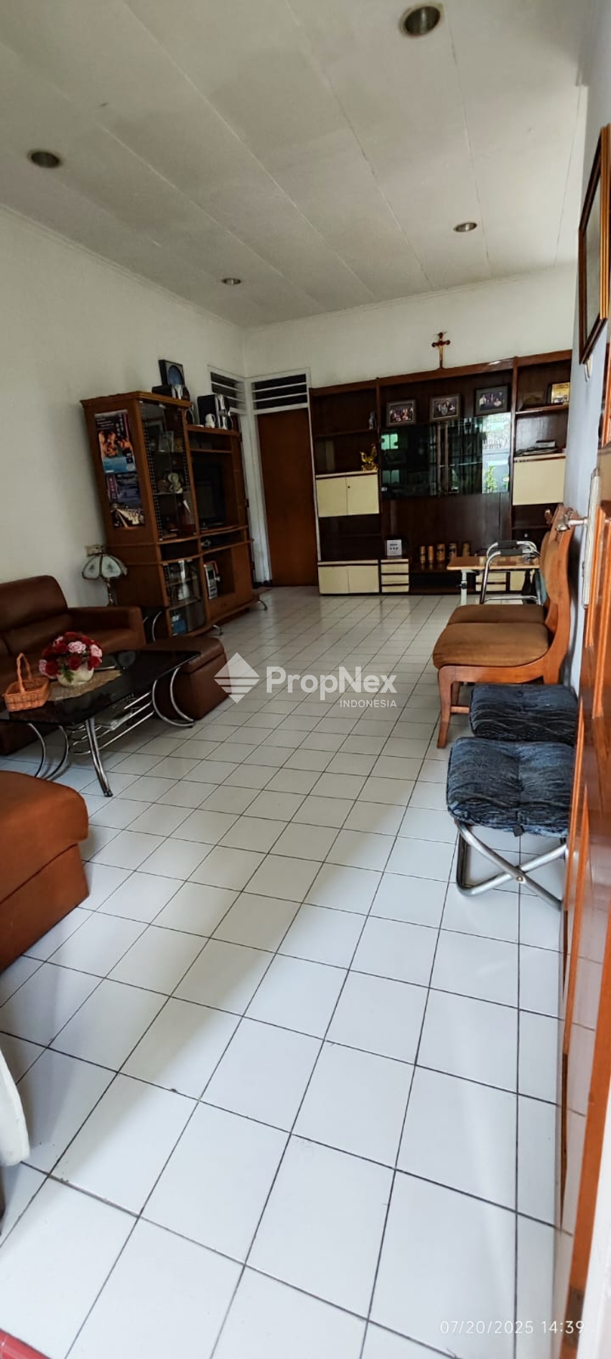 Sewa Ruang Usaha Strategis di Dago — foto 3