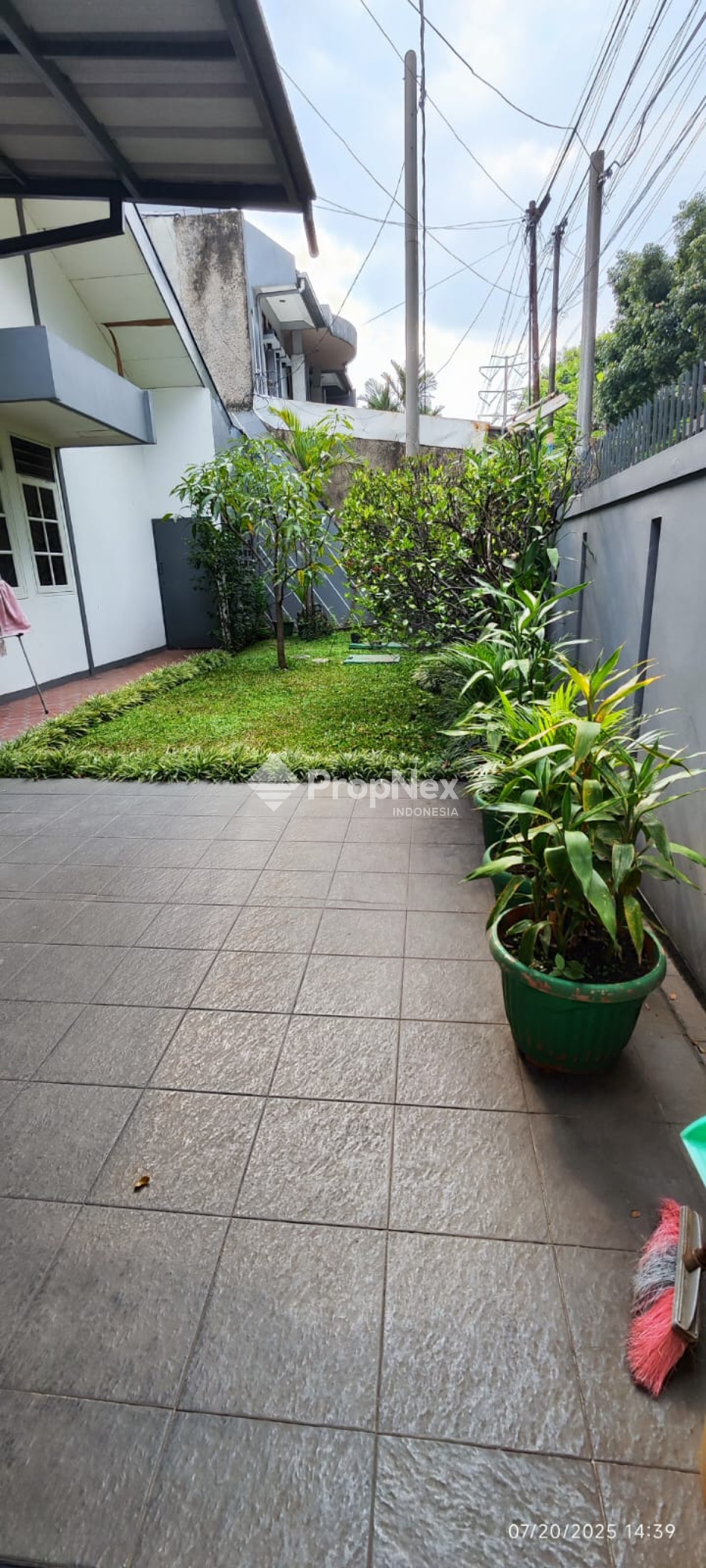 Sewa Ruang Usaha Strategis di Dago — foto 7